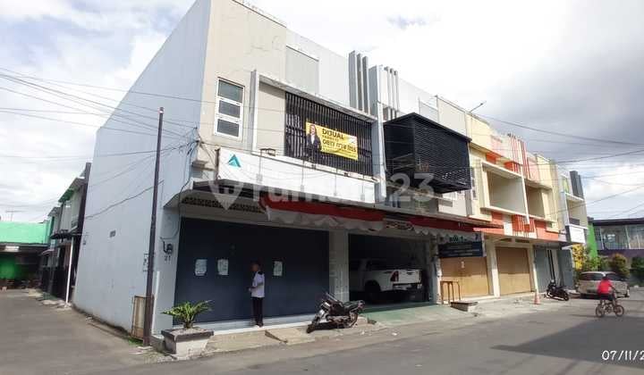 Dijual Ruko Hook di Belakang Pool Primajasa