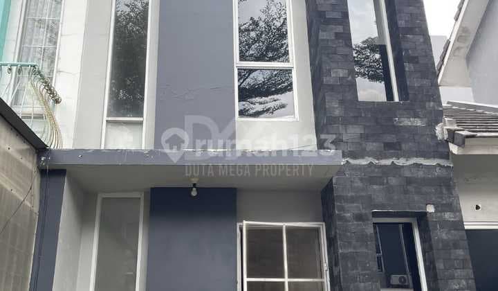 Ready-to-Occupy House in Graha Raya Cluster, Bintaro
