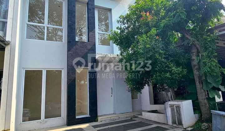 Rumah Siap Huni Dekat Pusat Perbelanjaan Graha Raya, Bintaro