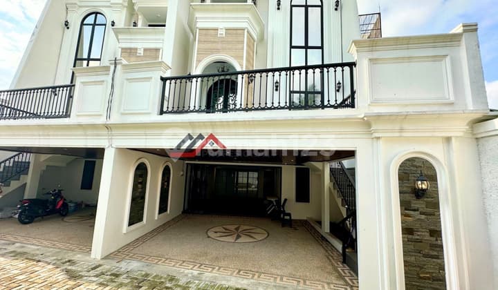 Brand New House Design Modern Classic Dalam Townhouse di Jagakarsa Jakarta Selatan