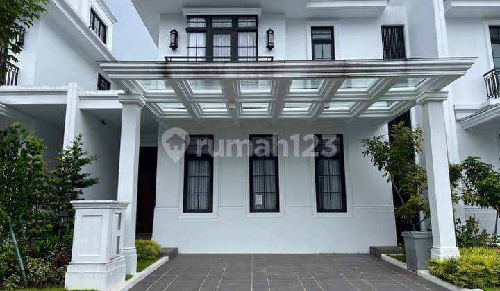 Flood-Free, 2 Stories, Ready to Occupy