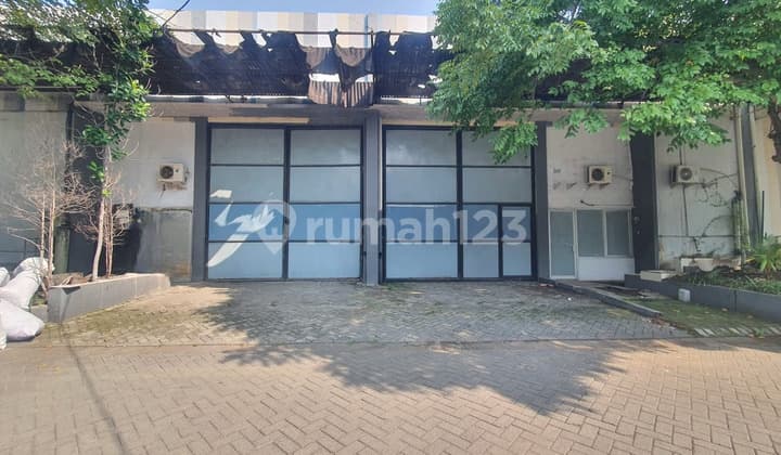 Murah 2 Gudang Safe N Lock Hanya 3,9 M