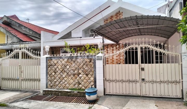 Ready-to-Move-In House for Sale at Darmo Harapan Indah, West Surabaya