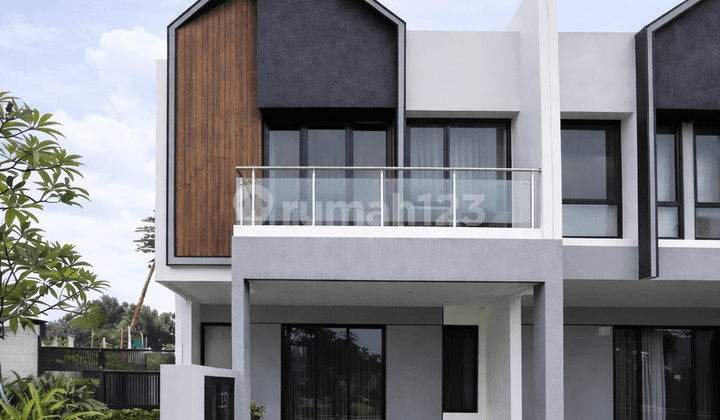 Rempoa Ciputat House, 2 Bedrooms, 2 Bathrooms, 2 Floors - 10 Minutes to Lebak Bulus MRT