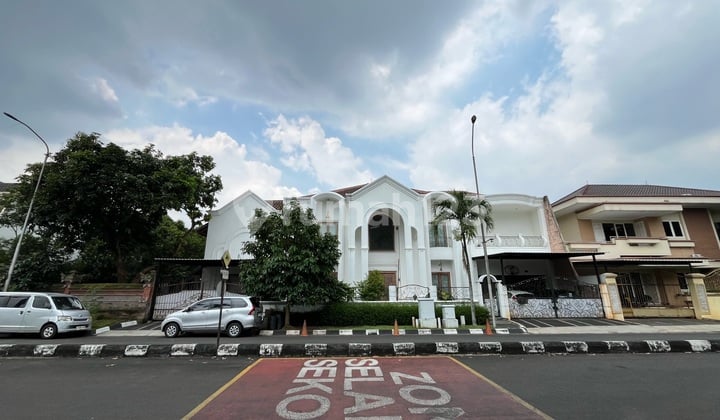 Rumah Mewah di Modernland - Legal SHM Depan Sekolah Internasional Harapan Bangsa
