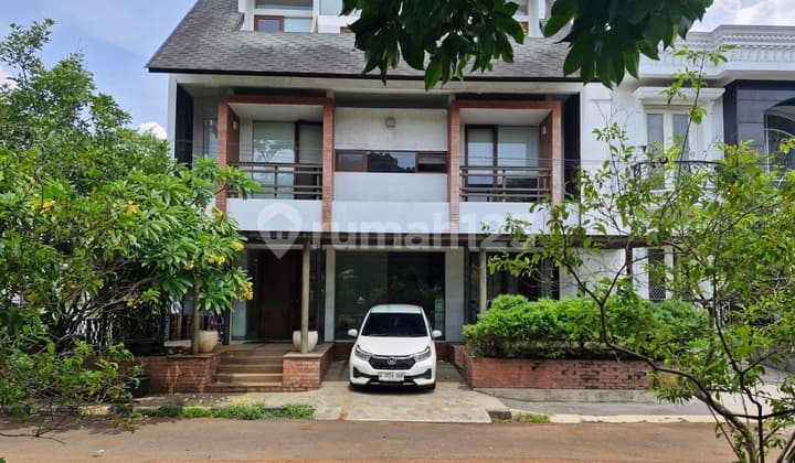 Acacia Residence - Rumah Mewah Posisi Hook Harga Dibawah Pasaran