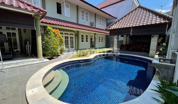 Villa For Sale in Renon