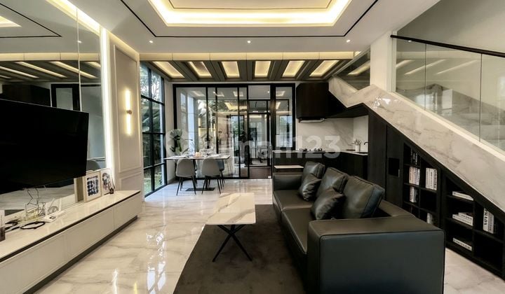 Rumah 2 Lantai Bergaya Modern Classic Hanya 15jtan/bulan Siap Huni