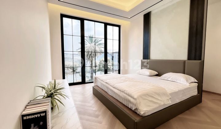 Rumah 2 Lantai Amerika Klasik 15jtan/bulan