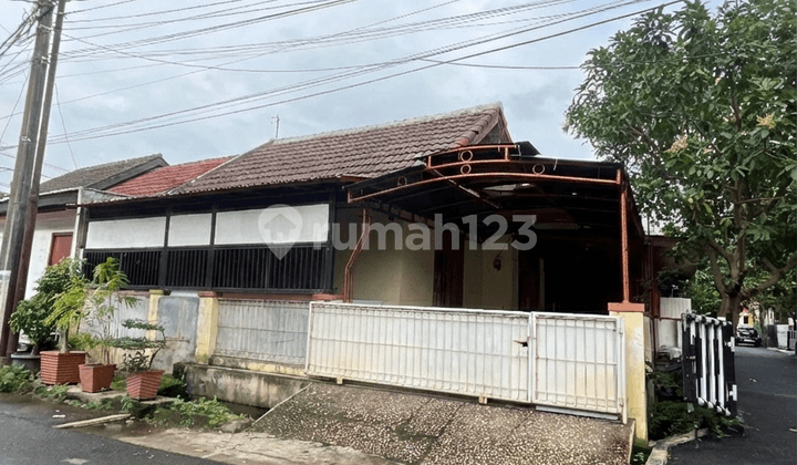Rumah Hook 1 Lantai Nyaman di Taman Harapan Baru (22217 Yos)