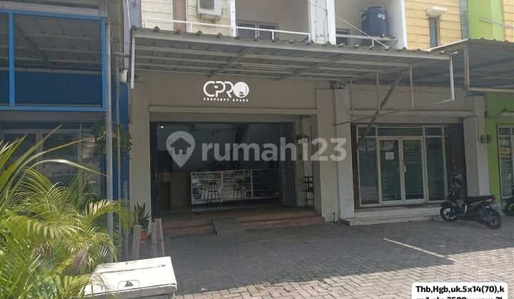 Shop House Ideal for Culinary Business / Office / Store Price Below Market 22239 Er