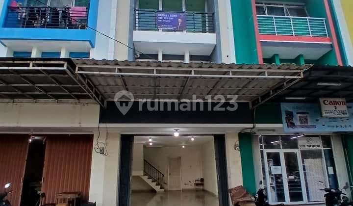 Dijual Ruko di Harapan Indah, Cocok untuk Kantor atau Bisnis 13747 Ds