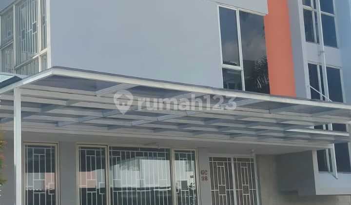 Dijual Rumah Siap Huni Harga Terbaik, Langsung Tempati! Lokasi Pantai Indah Kapuk 73717 Mia
