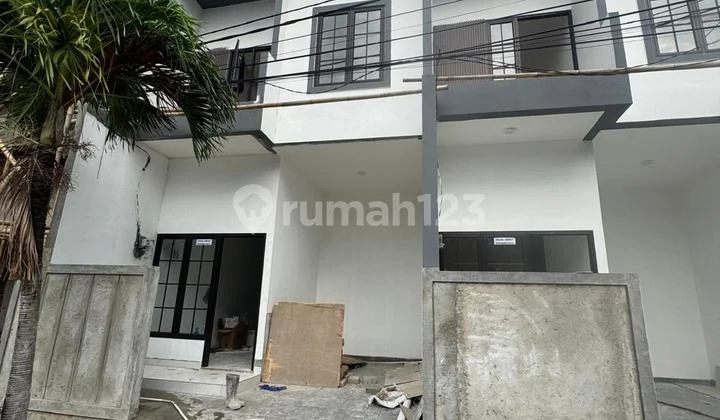 Rumah Strategis dan Nyaman di Harapan Indah (13724 Mia) Rumah Strategis dan Nyaman di Harapan Indah (13724 Mia)