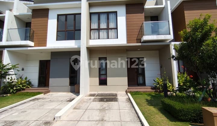Rumah Modern 2 LT Summarecon Bekasi Siap Huni (73554 SV)
