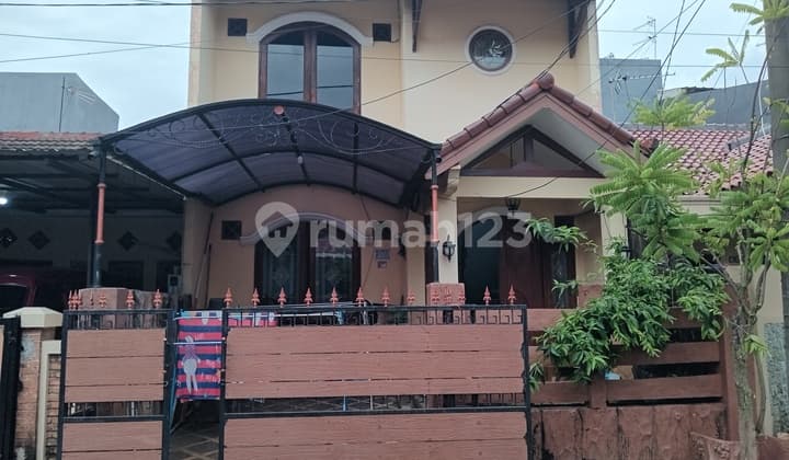 Rumah Strategis Mutiara Gading Timur bisa Over Kredit (73623 Yos)