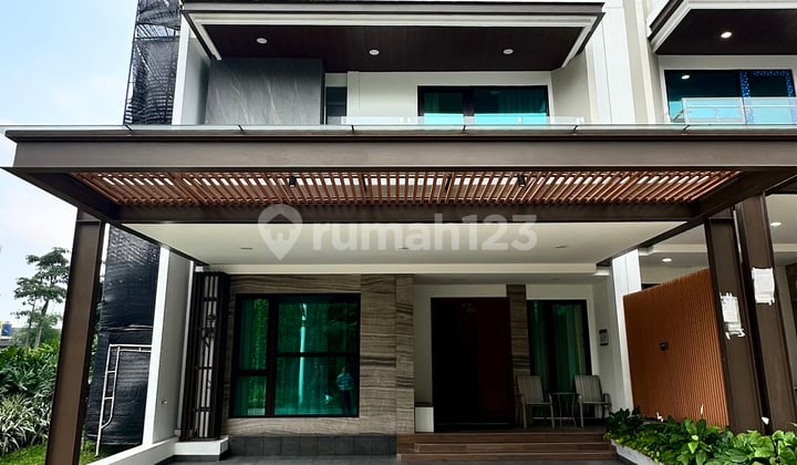 Townhouse Siap Huni Lokasi Strategis Pinggir Jalan Utama Nempel Gerbang Tol Veteran