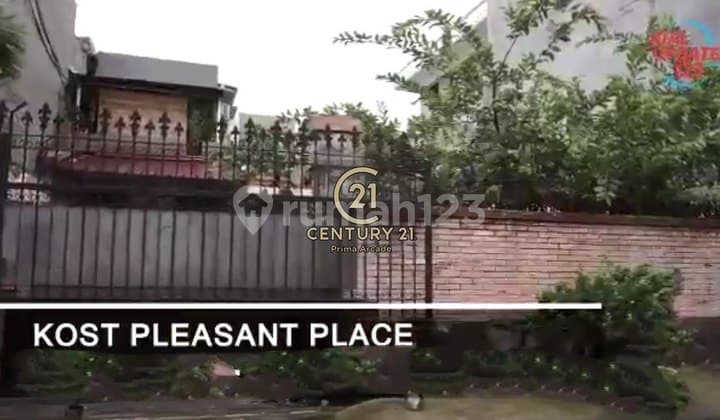 Kost An Exclusive Strategic Location Comfortable Safe Near Mosque