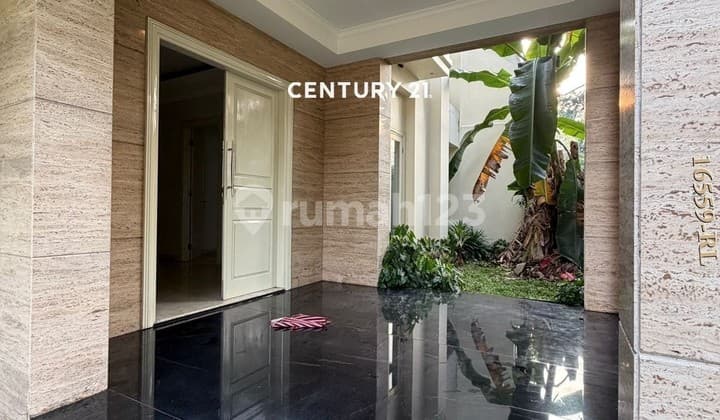 Disewakan Rumah Siap Huni Row Jalan Besar Dekat Pondok Indah Mall