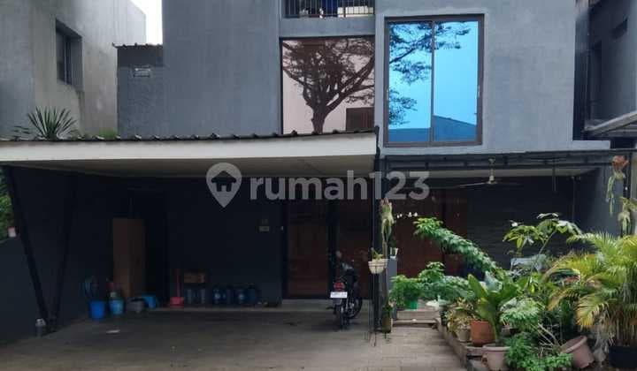 Dijual Rumah di Ozone Residence, Bintaro