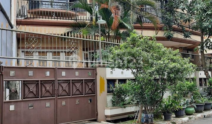 Dijual Rumah Murah 2 Lantai (208X250) Villa Melati Mas Serpong.