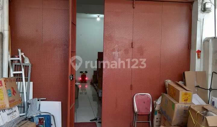 Dijual Ruko di Tengah Kota Jln.sultan Dg Raja 2.5 Lt Cck untuk Usaha ********