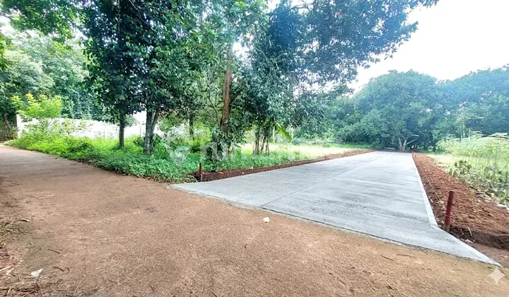 100 Million Price Range, Ready-to-Transfer Ownership SHM Land Parcel in Setu, Near Burangkeng Toll Road