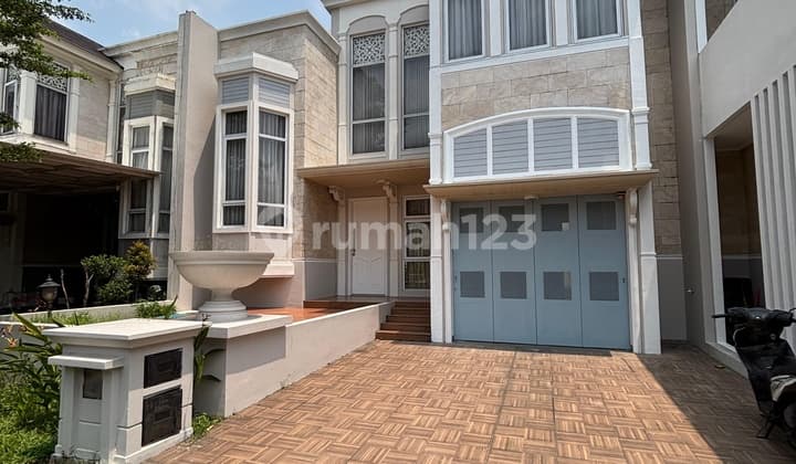 Rumah Di Whitsand Greenwich Bsd City Rapih Ada Kolam Renang
