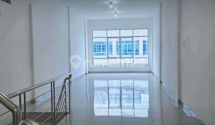Ruko.siap.huni Dan.murah Lokasi di Cbd.polonia