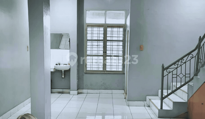 Ruko Siap Huni di Lokasi Pinggir Sekitar Jalan Sikambing