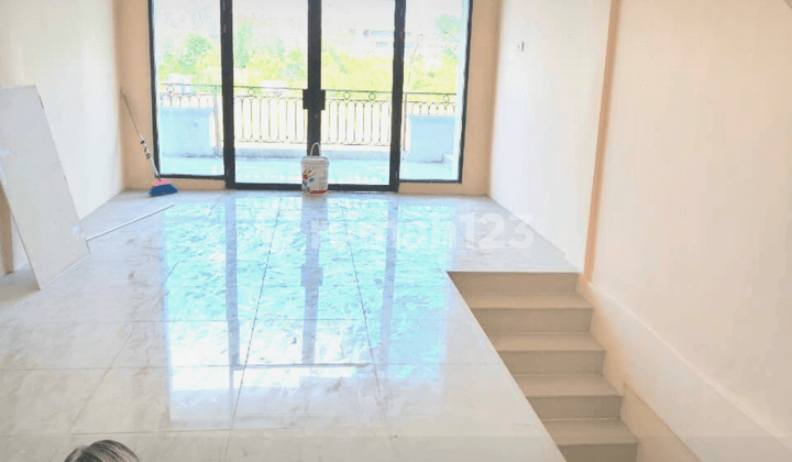 Ruko Cemara Asri.di.sewakan Dekat Foodcourt