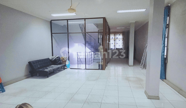 Ruko Bisnis Siap Pakaivpinggir Jalan S.parman