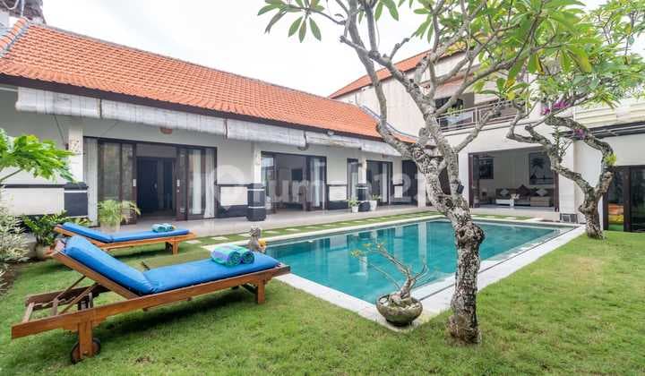 Villa Tumbak Bayuh Pererenan Badung Bali