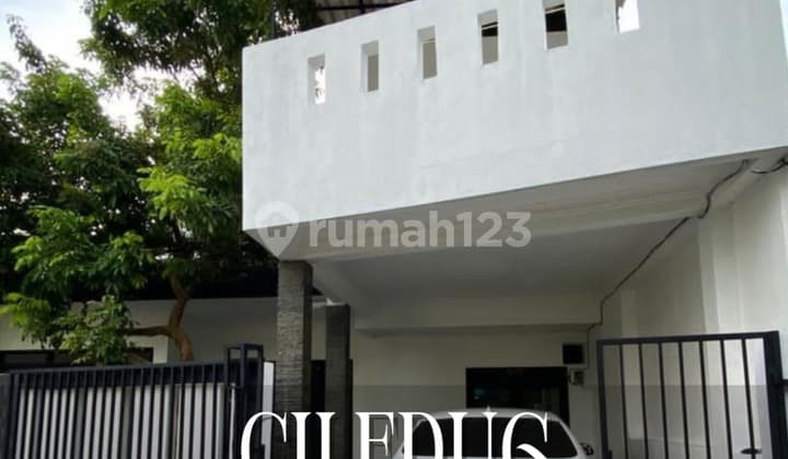 Dijual Harga Miring!!Rumah Modern Dalam Komplek Ciledug-Tangerang