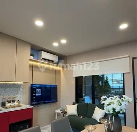 Start 305 Million! Modern 2-Storey House in Park Serpong for the Young Generation