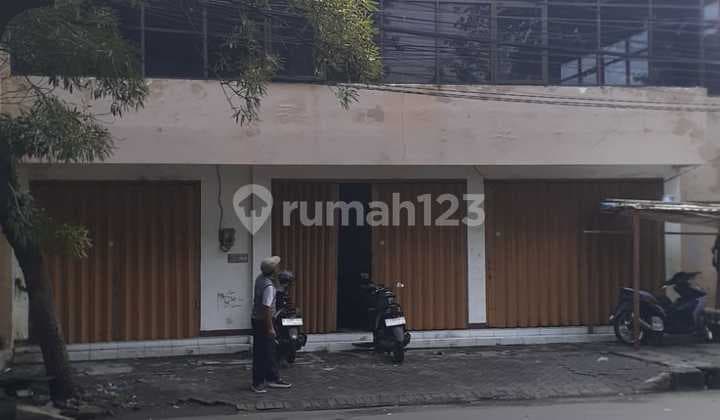 Ruko 3 Lantai Raya Manyar Surabaya Dekat Gubeng