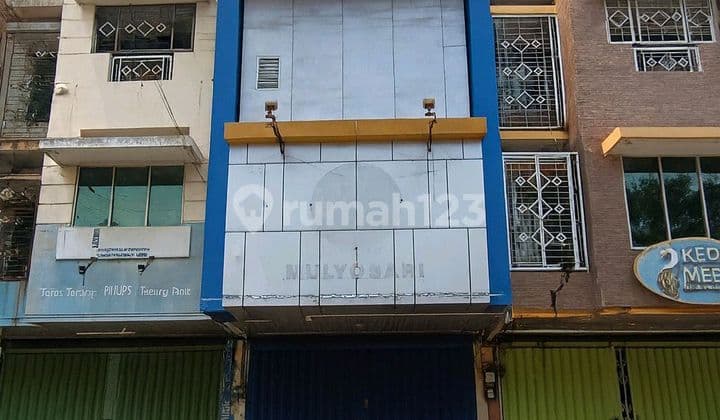 Ruko Eksklusif 3 Lantai Siap Usaha Kondisi Bagus Lokasi Sangat Strategis Nol Jalan Raya Mulyosari