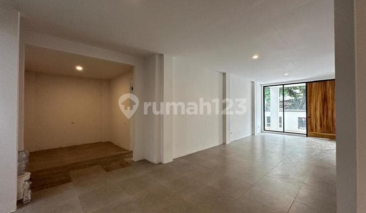 Dijual Rumah Pasar Minggu Jakarta Selatan 4+1 Bedroom Siap Huni