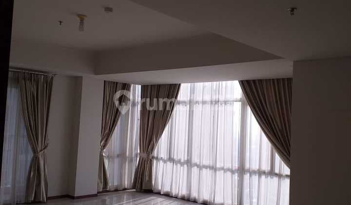 Disewakan Apartemen Royal Mediterania Garden Residence 3+1 Bedroom