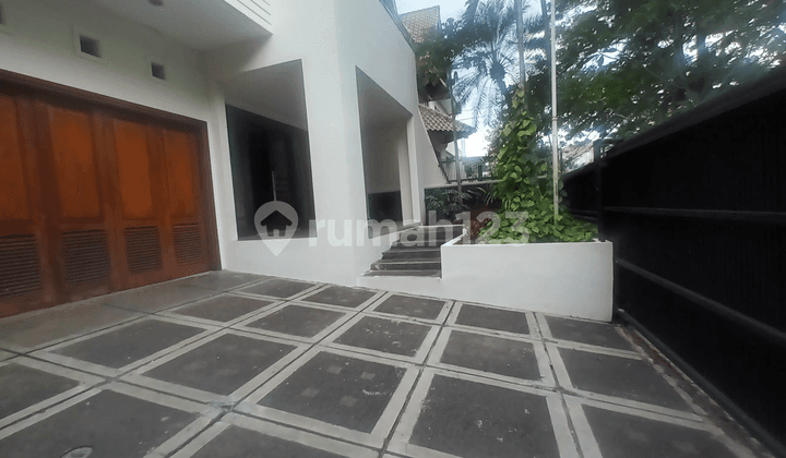 Serene House in Front of the Park