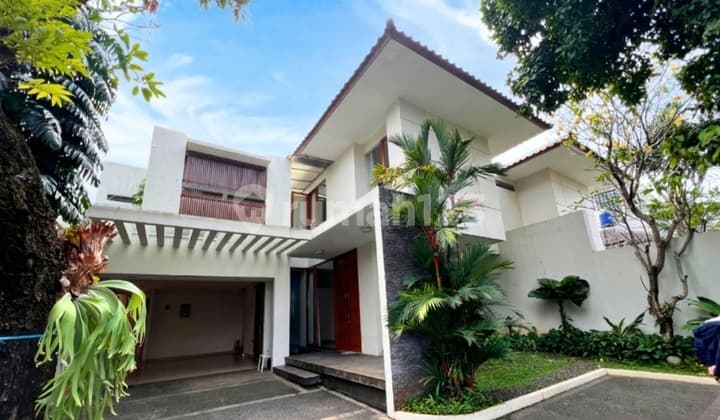 Rumah Modern Minimalis Lokasi Tenang