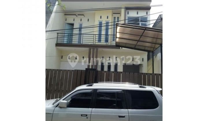 Jual Rmh di Petojo Letak Strategis Siap Huni