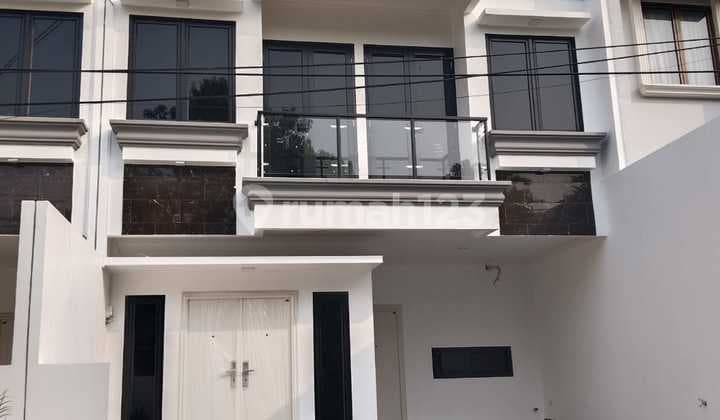 Dijual Rumah Baru 2 Lantai Akses Mobil di Cempaka Putih Jakarta Pusat