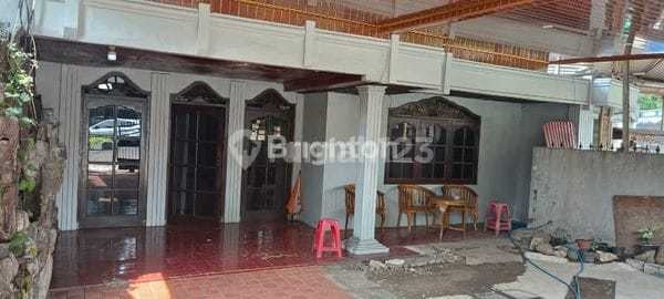 Rumah Hook Pusat Kota Tangerang Cocok untuk Tempat Bisnis