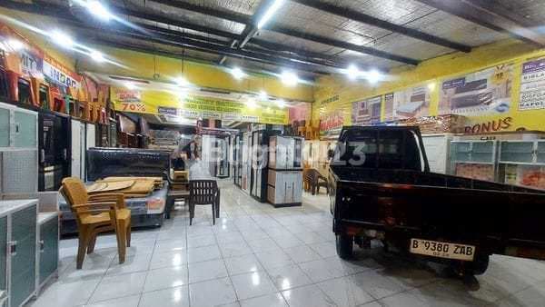 Ruko Luas dan Strategis di Pinggir Jalan Raya Ramai 24 Jam Depok