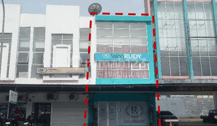Shop-house, 2 Floors, Strategic and Affordable in the Luwuk Area, Banggai Near the Luwuk Port