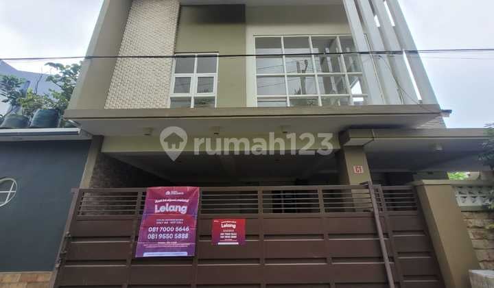 Rumah 2 Lantai Murah dan Minimalis di Kawasan Gadang dekat dengan Stasiun Malang