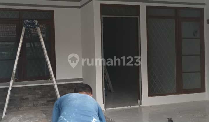 Rumah Murah Siap Huni Bagus Nyaman SHM di Taman Kopo Indah 2