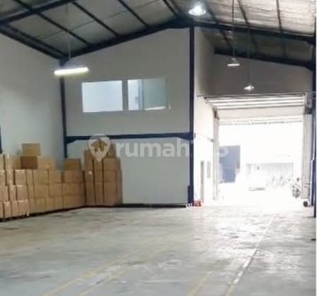 Jual Sewa Gudang Strategis Siap Pakai Dekat Tol di Bizpark, Kopo