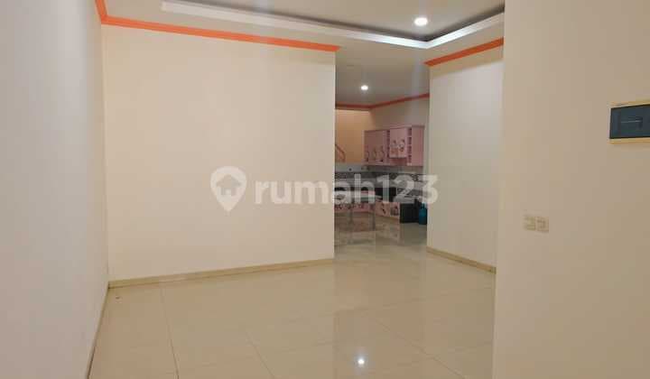 Rumah Siap Huni Nyaman Strategis Bagus di Cluster Batununggal